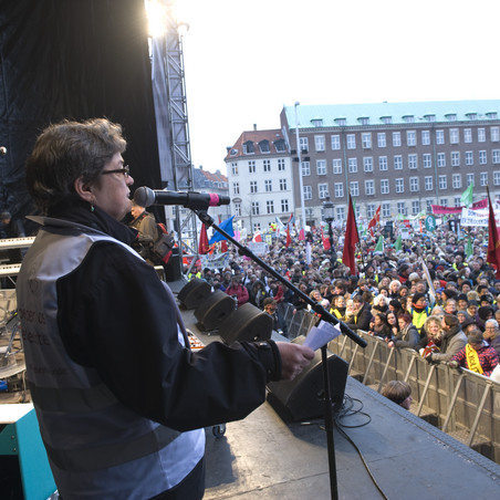 Formand Hanne Pontoppidan demonstrationstale